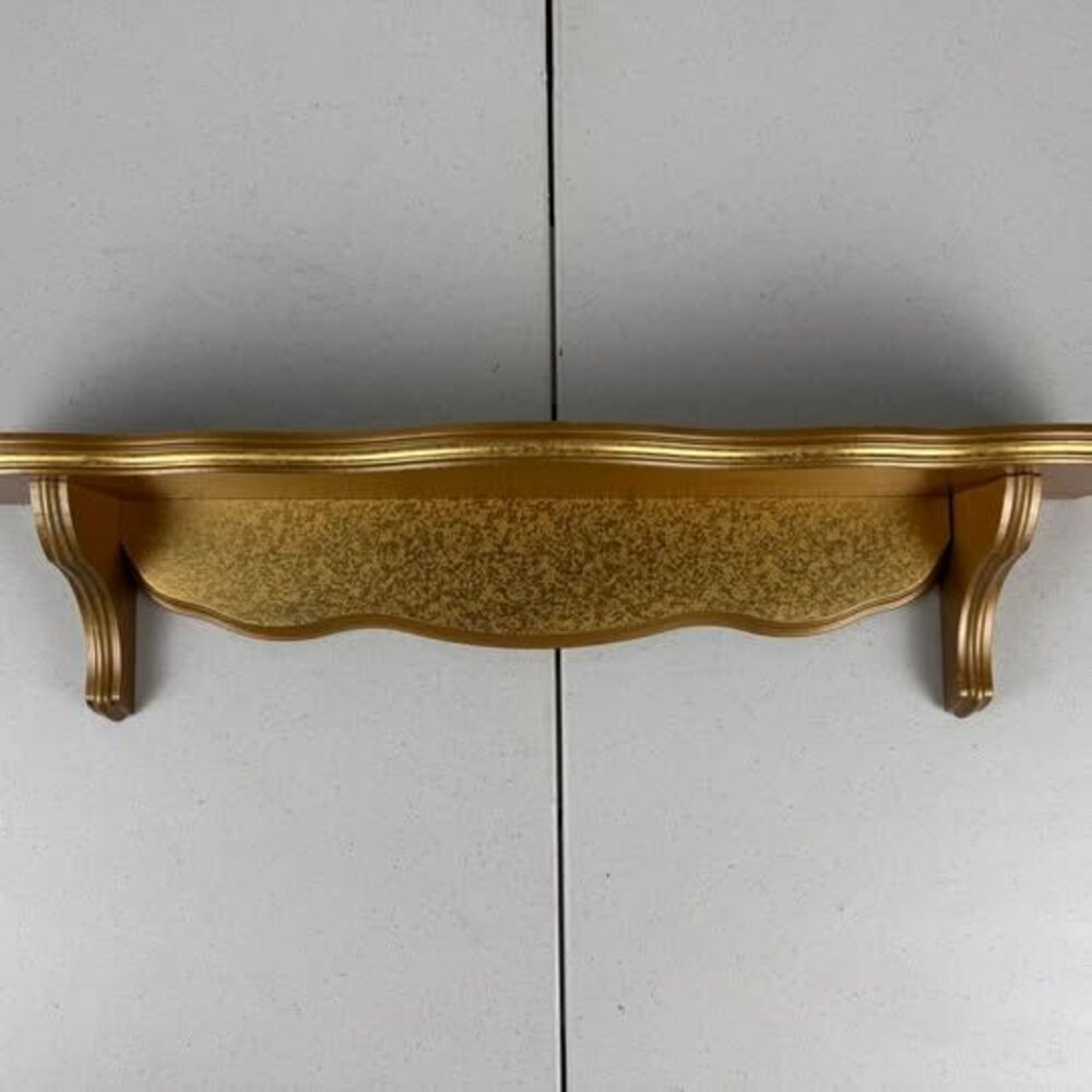 Vintage Gold Scalloped Wall/Plate Shelf